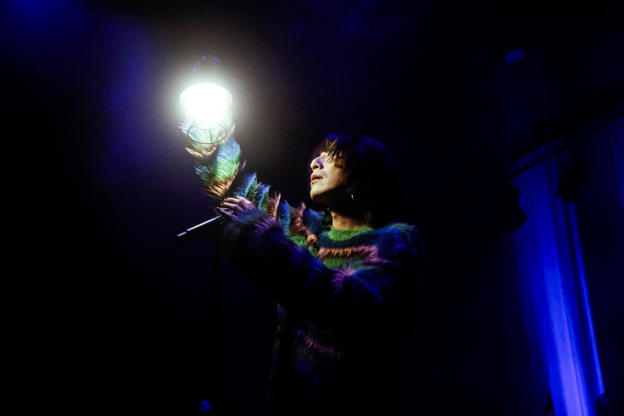 ドレスコーズの2025年凝縮、年末ワンマンで印象的トピック総ざらい