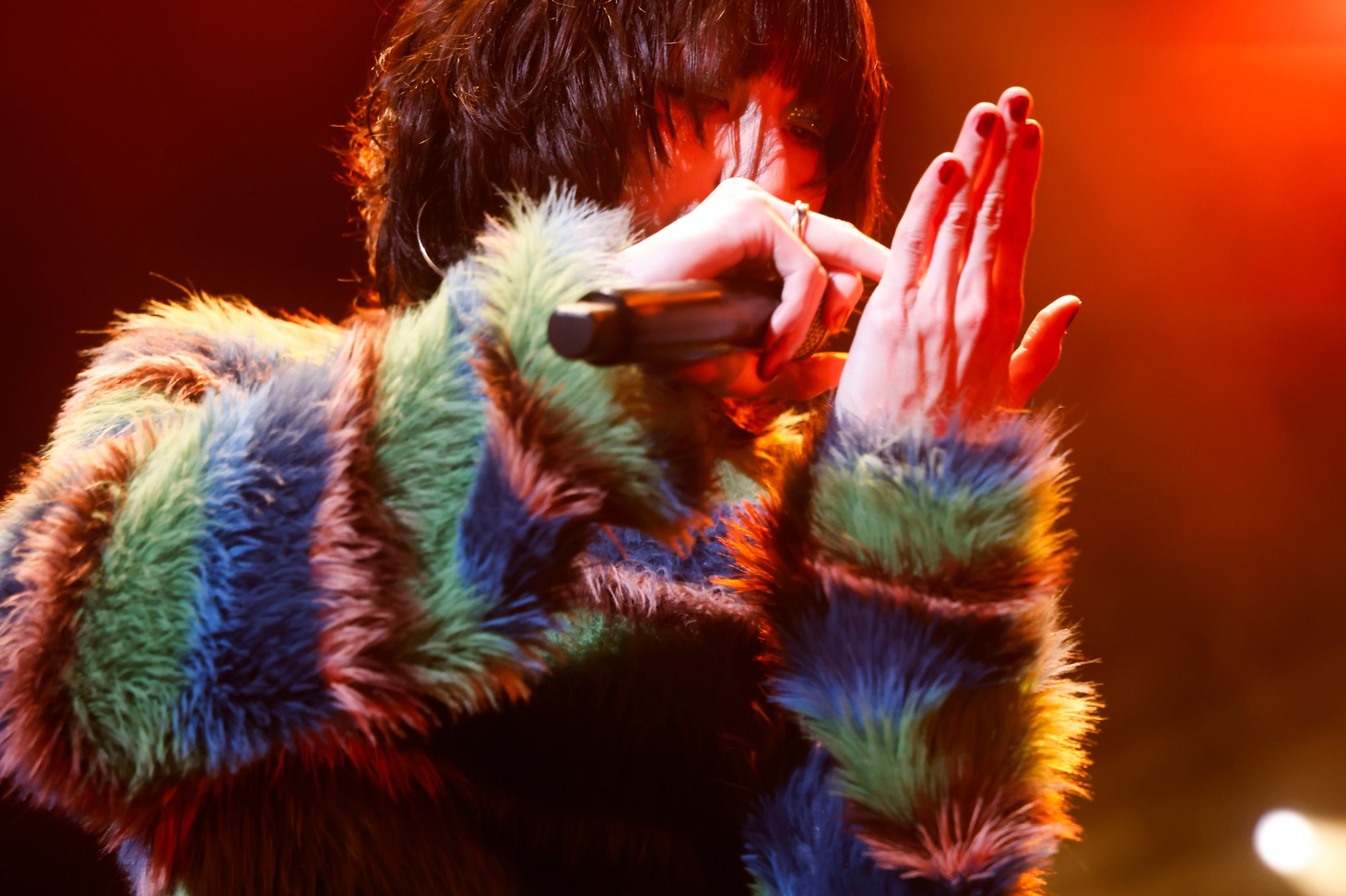 志磨遼平（Vo, G）（撮影：森好弘）