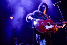 志磨遼平（Vo, G）（撮影：森好弘）