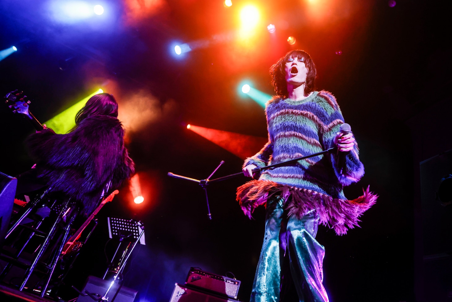 田代祐也（左）と志磨遼平（右）。（撮影：森好弘）