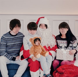 Galileo Galileiからクリスマスプレゼント、群像劇風の新曲「キャッチ・ラブ・イフ・ユー・キャン」