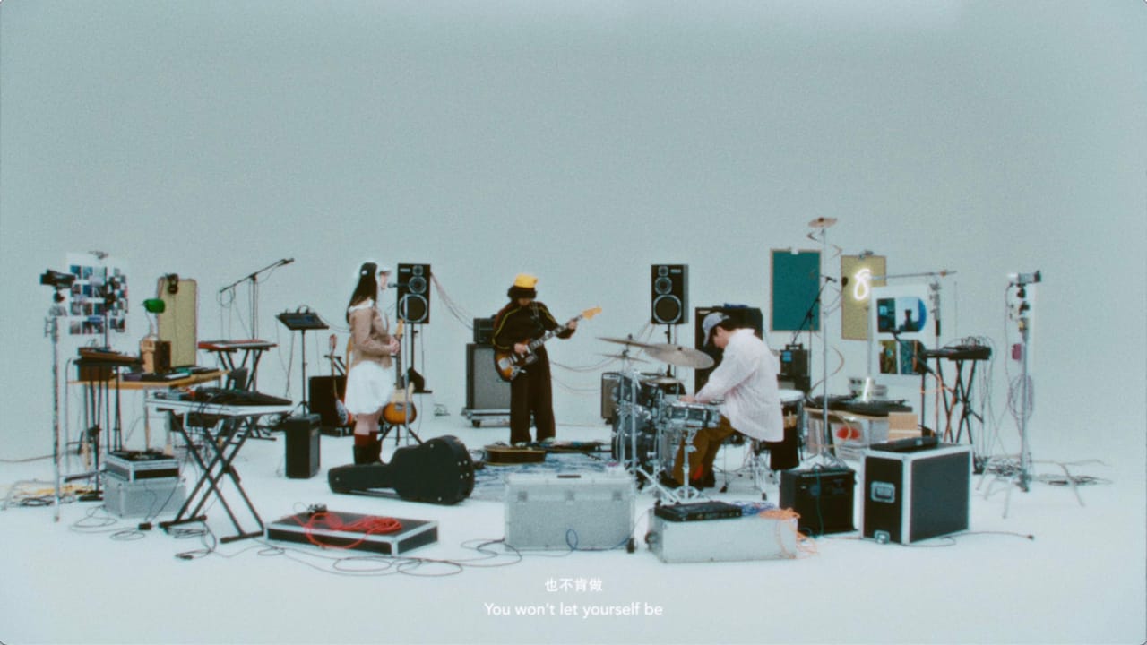 Laura day romance物語のエピローグ飾る「後味悪いや」MV公開、最新