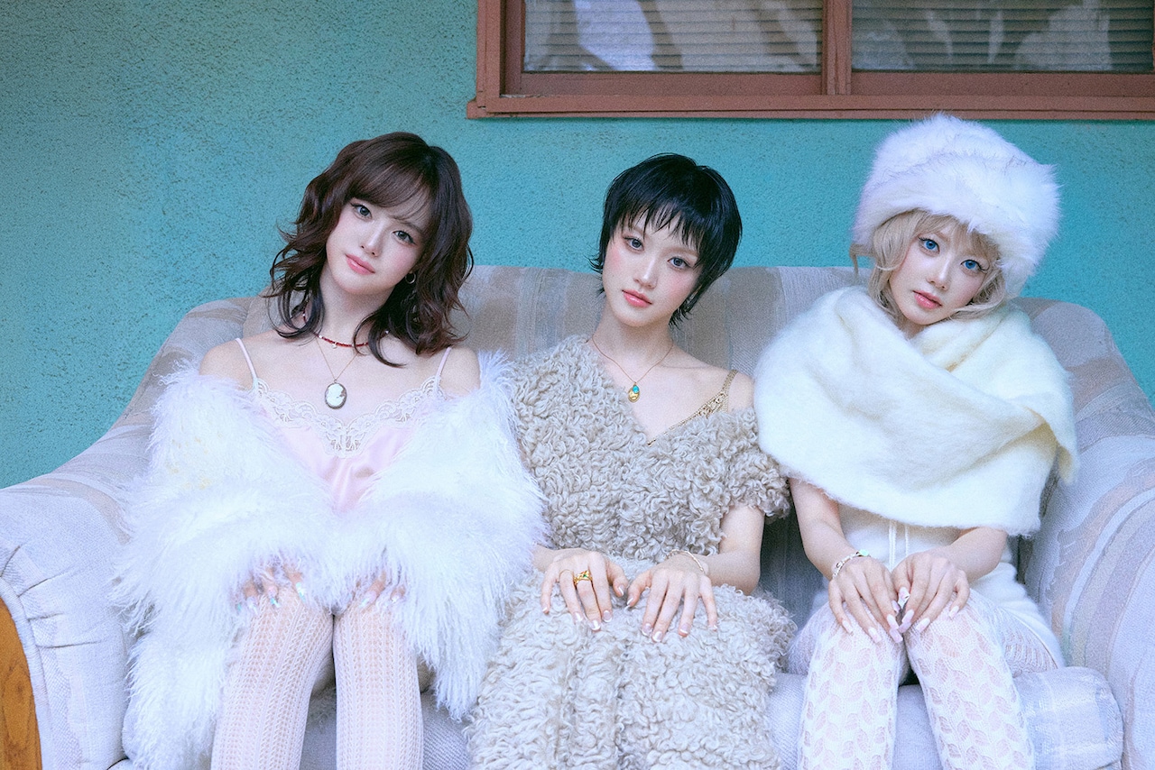 XGの1stフルアルバム「THE CORE - 核」の収録曲「4 SEASONS」を歌唱したJURIA、CHISA、HINATA。