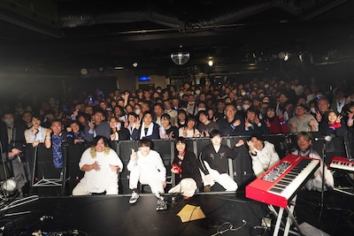 SWALLOW「Northern Blood -越冬-」の様子。（Photo by mee）