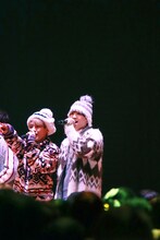 Lienelの高岡ミロ（右）。