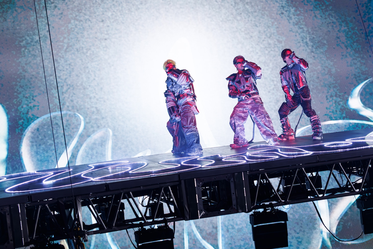 Number_iが30万人動員の全国ツアー完走、3人がクリスマスに欲しいものは