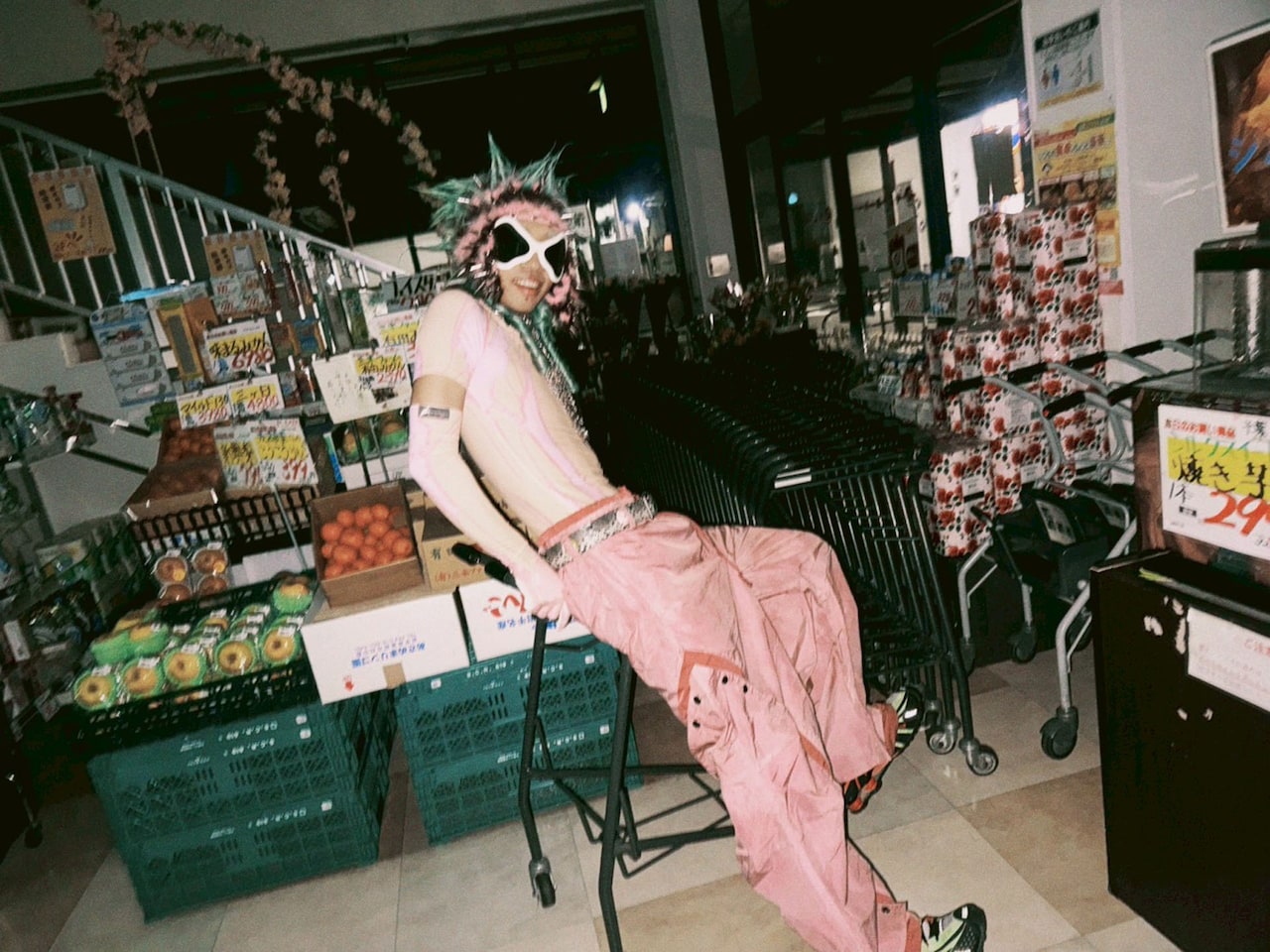 勢喜遊 & Yohji Igarashiが大晦日に新曲「SUPERMARKET」配信