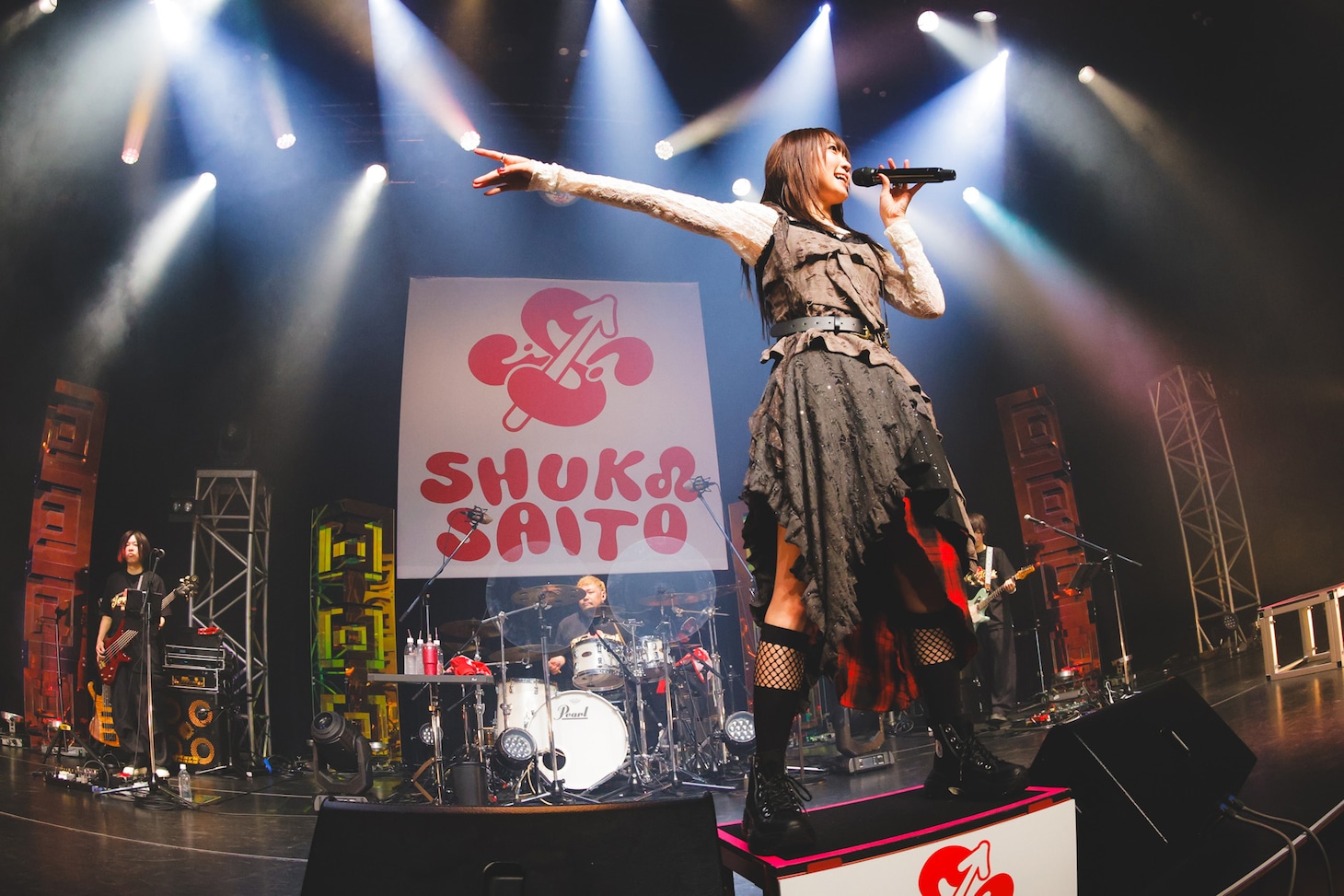 「斉藤朱夏 One man Tour 〈朱演〉～New Look～」東京・日本橋三井ホール公演の様子。（撮影：江藤はんな［SHERPA+］）