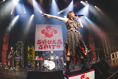 「斉藤朱夏 One man Tour 〈朱演〉～New Look～」東京・日本橋三井ホール公演の様子。（撮影：江藤はんな［SHERPA+］）