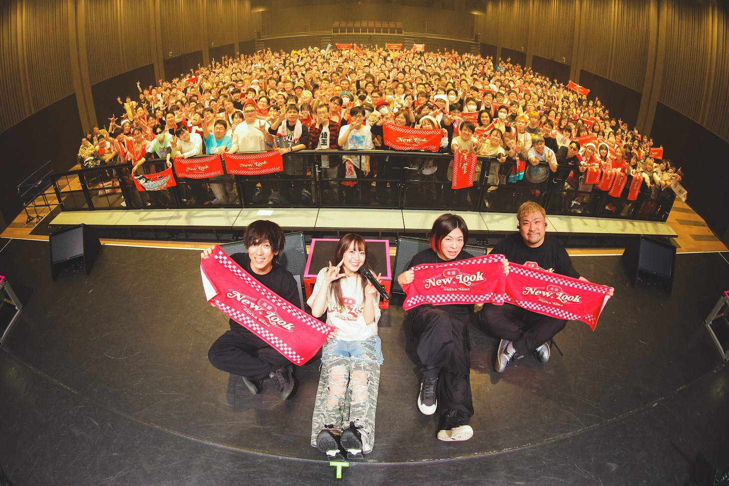 「斉藤朱夏 One man Tour 〈朱演〉～New Look～」東京・日本橋三井ホール公演の様子。（撮影：江藤はんな［SHERPA+］）