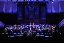 「GACKT PHILHARMONIC 2025 魔王シンフォニー THE REVIVAL」の様子。