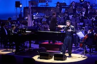 「billboard classics『KREVA Premium Orchestra Concert』～produced by 武部聡志」の様子。（撮影：石阪大輔）