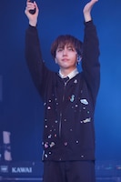 原因は自分にある。が“実験室”で見せた新たな姿、生バンドとの化学反応に沸いたFCツアーがお台場で大団円