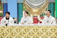 「ゴッドタン 芸人マジ歌選手権」の審査員。©︎テレ東