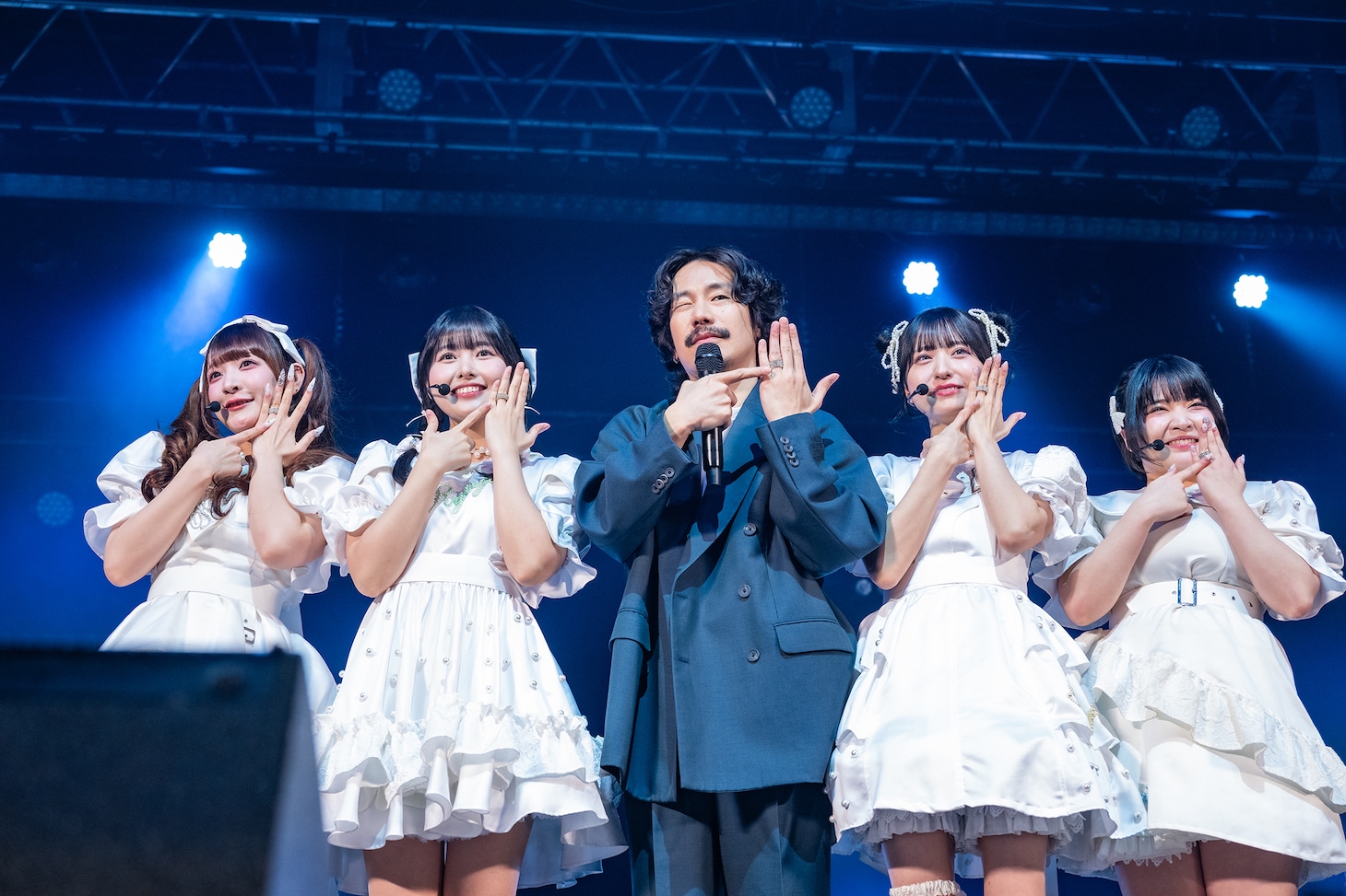 おなじみ「Will you marry me ?」でラストライブの幕を開ける清 竜人25。