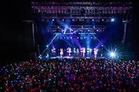 清 竜人25「KIYOSHI RYUJIN25 GOOD BYE LIVE」の様子。