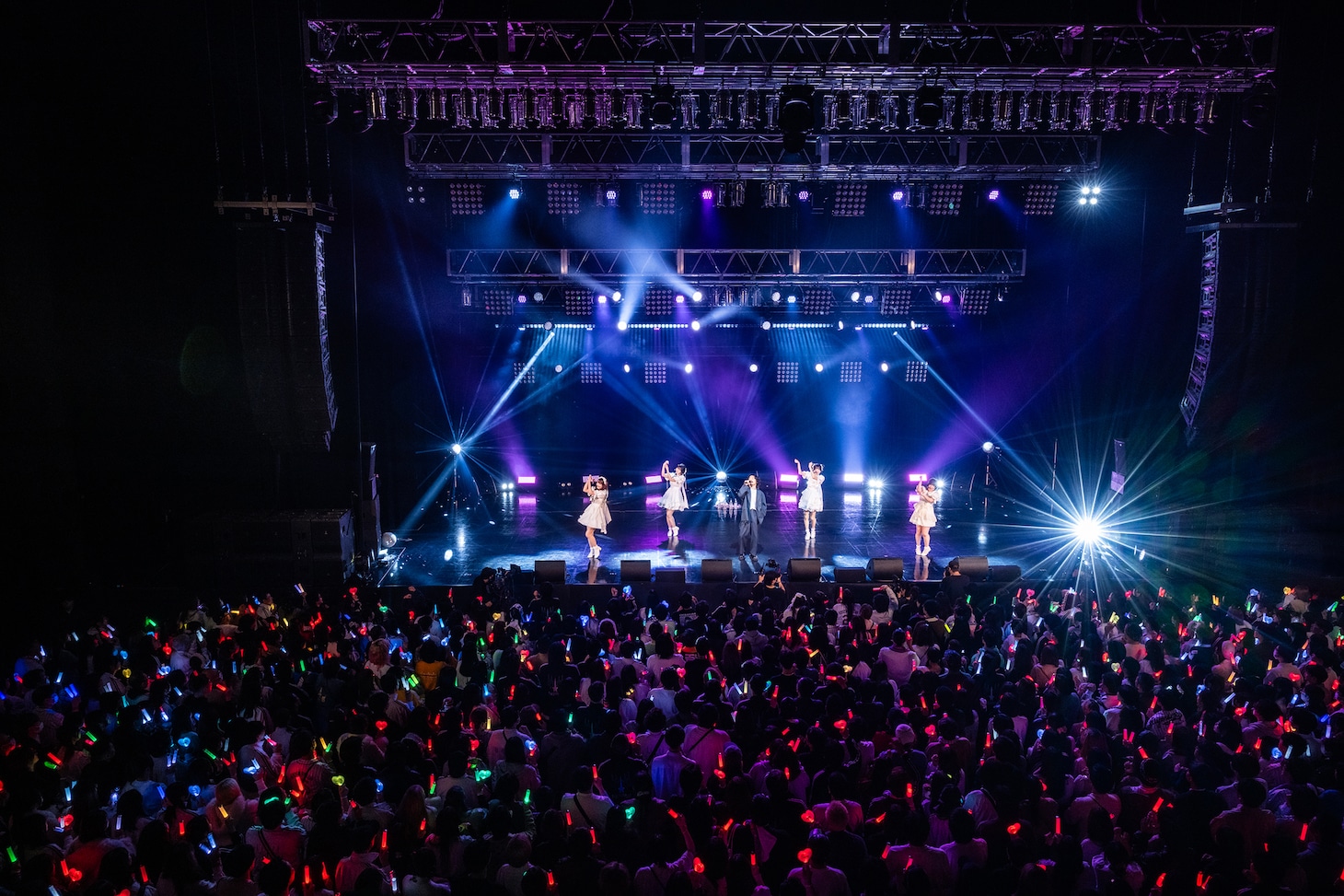 清 竜人25「KIYOSHI RYUJIN25 GOOD BYE LIVE」の様子。