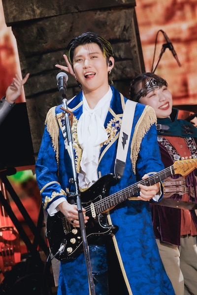 若井滉斗（G）（撮影：田中聖太郎写真事務所）