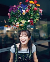 松田里奈（櫻坂46）1st写真集「まつりの時間」Sony Music Shop限定版の裏表紙。（撮影：北浦敦子）