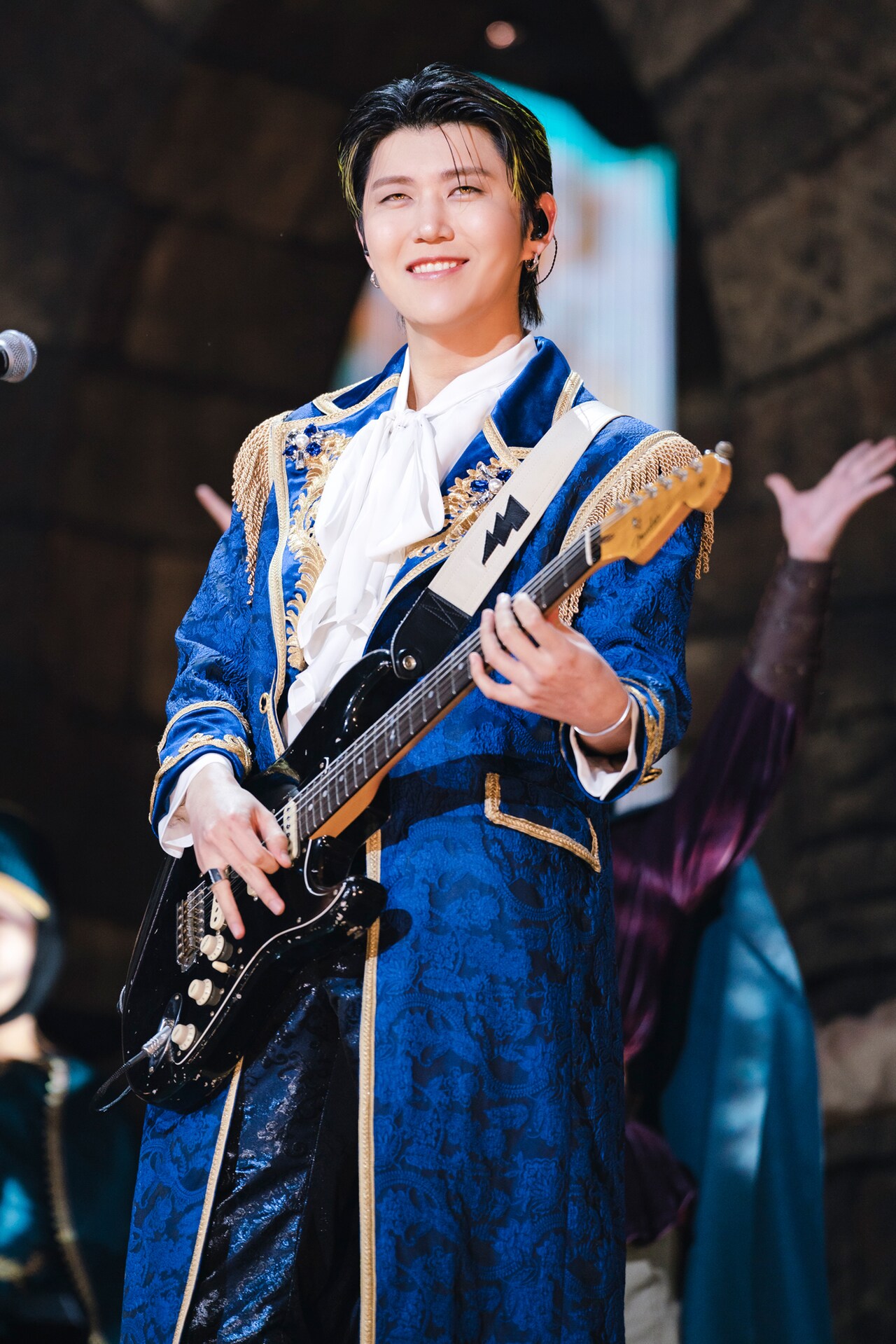 若井滉斗 ノア クリップ 15点 若井滉斗（G）（撮影：田中聖太郎写真事務所） - Mrs. GREEN APPLEが初