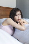 小栗有以「AB型の左利き」より。