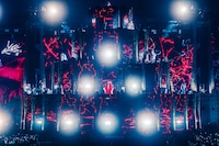 Mrs. GREEN APPLEが初の5大ドームツアーで55万人を動員、バベルの塔を巡る壮大な物語