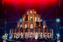 Mrs. GREEN APPLEが初の5大ドームツアーで55万人を動員、バベルの塔を巡る壮大な物語