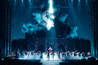 「Mrs. GREEN APPLE DOME TOUR 2025 “BABEL no TOH”」東京・東京ドーム公演の様子。（撮影：田中聖太郎写真事務所）