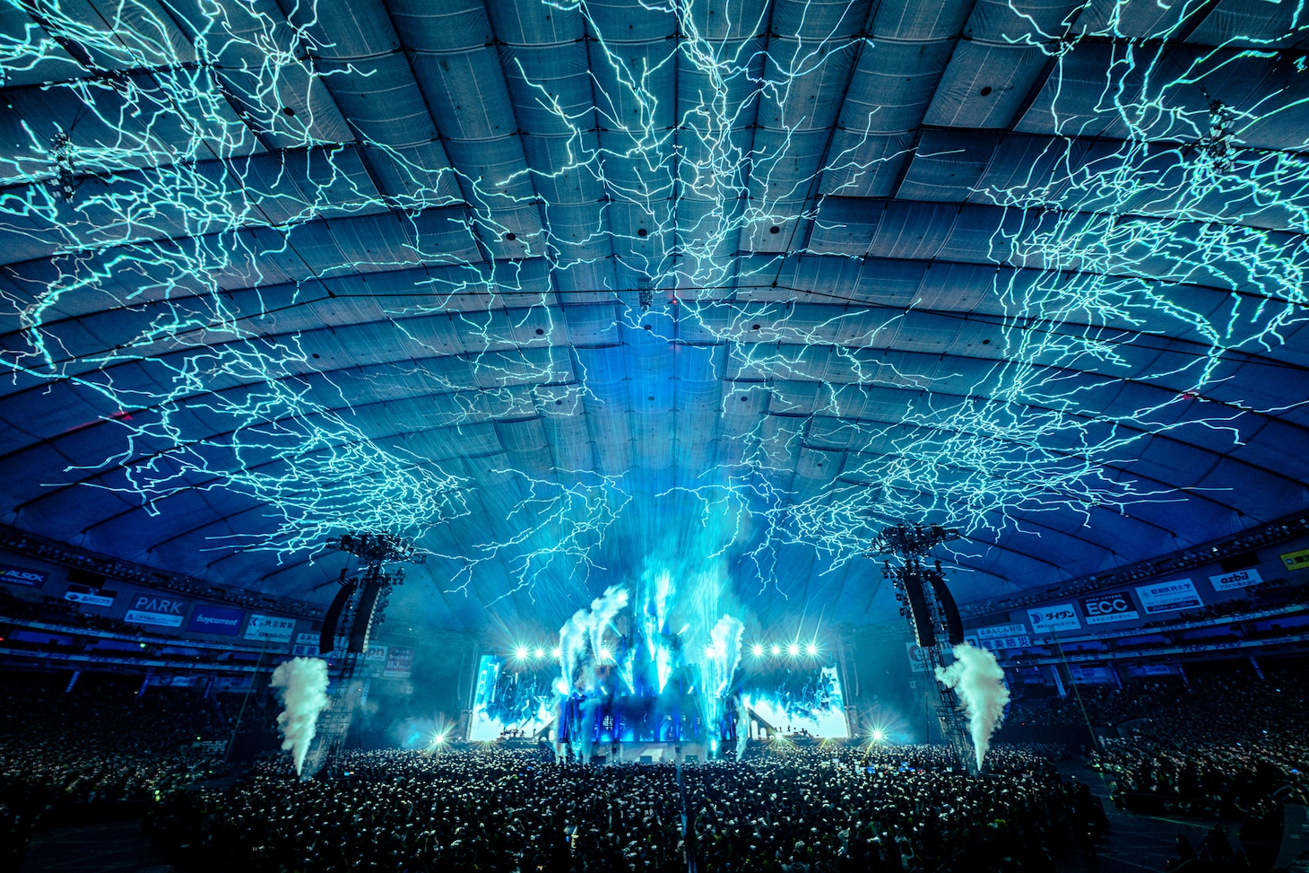 「Mrs. GREEN APPLE DOME TOUR 2025 “BABEL no TOH”」東京・東京ドーム公演の様子。（撮影：田中聖太郎写真事務所）