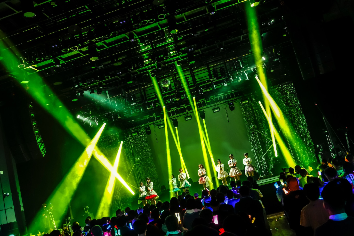 ばってん少女隊「年末ばってん！みんなで騒ごうParty詰め合わせ☆2025☆」の様子。（撮影：笹森健一）