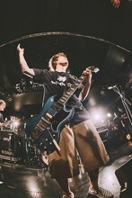 横山健（G, Vo / Hi-STANDARD）（撮影：西槇太一）