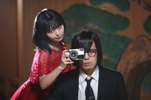 松永天馬「黒一点」ミュージックビデオより。