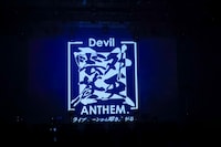 Devil ANTHEM.の新たなロゴ。（撮影：笹森健一）