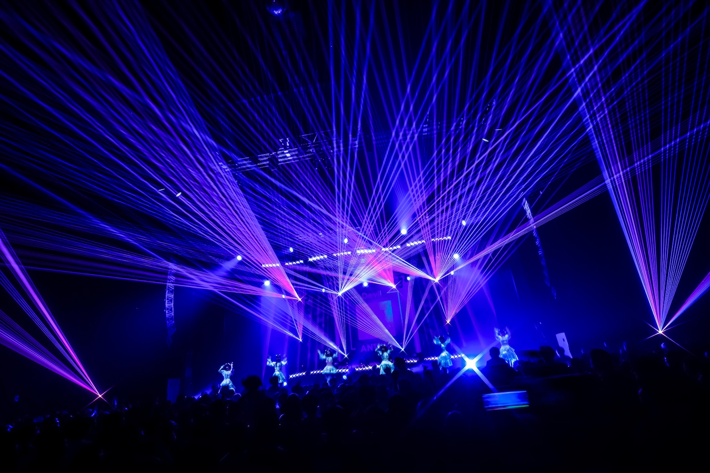 「Devil ANTHEM. 11th Anniversary TOUR 2025 a story beyond」 ファイナル公演の様子。（撮影：笹森健一）