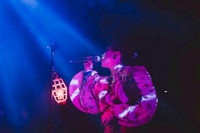 中納良恵（Vo）（撮影：仁礼博）