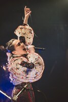 中納良恵（Vo）（撮影：仁礼博）