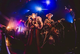 EGO-WRAPPIN'恒例の「Midnight Dejavu」今年も盛況、結成30周年に向け「来年は盛りだくさんな1年になると思います」