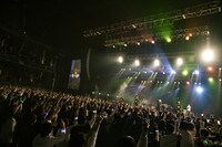 「ExWHYZ Special Live 'I' -3rd Anniversary Final & Year End Party-」の様子。（撮影：外林健太）