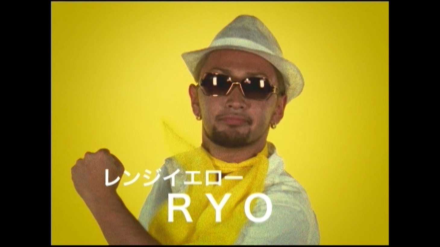 レンジイエローのRYO（Vo）。