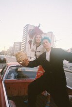 NENEとNaQstoeru.m.j.k.。（撮影：岩澤高雄）