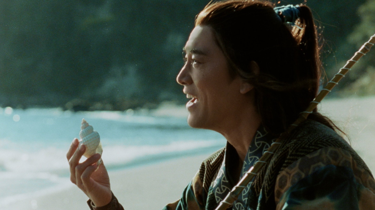 au“三太郎”シリーズ新CM「とどけ、ぜんぶ。」より。