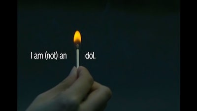 LiVS「私アイドルじゃないです」ミュージックビデオより。