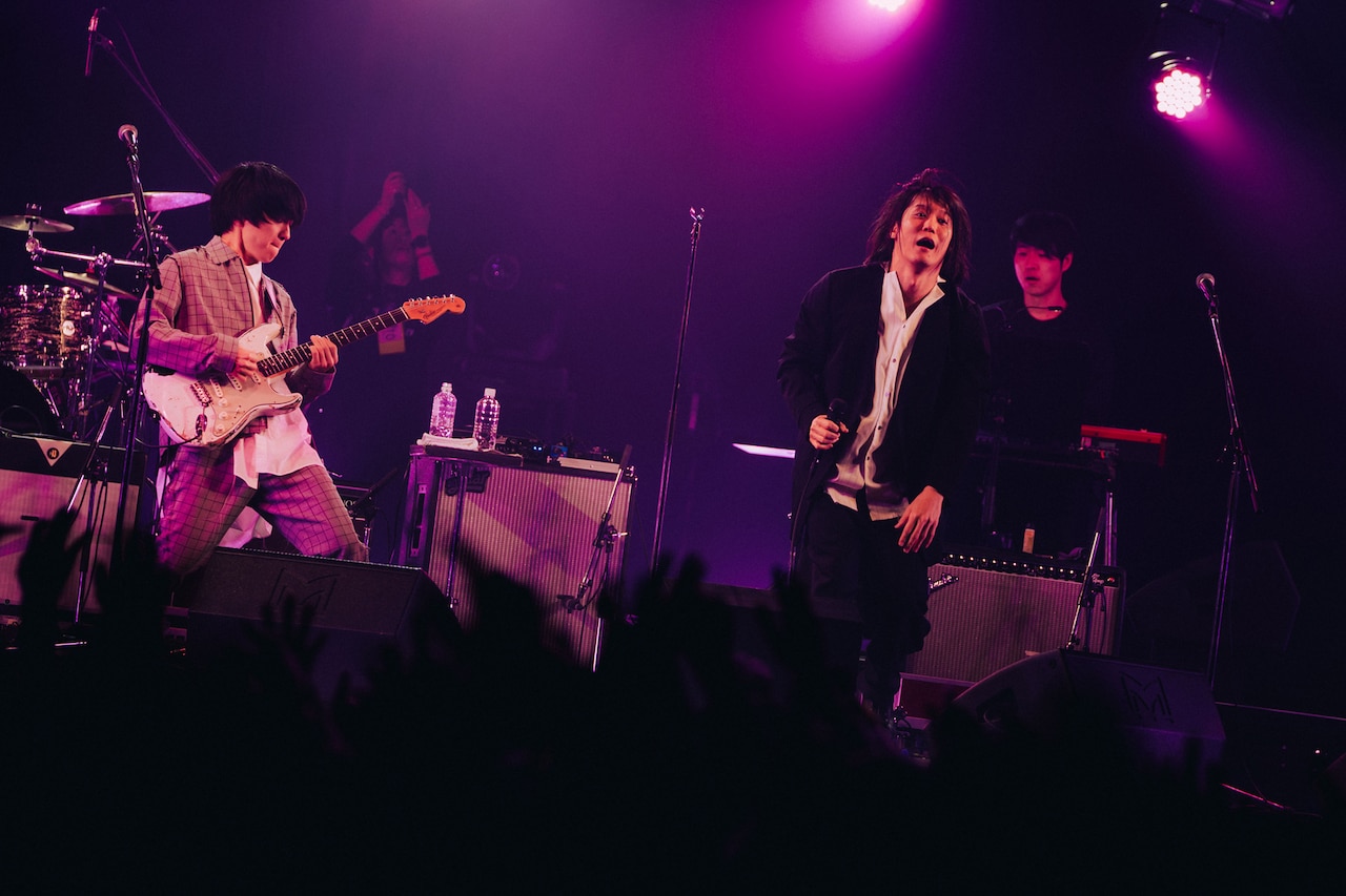 ユニゾン田淵智也「レディクレ」で生誕40周年ライブ、盟友や先輩の祝福