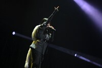 「This is heaven！」をパフォーマンスする八木仁愛。（撮影：斉藤明）