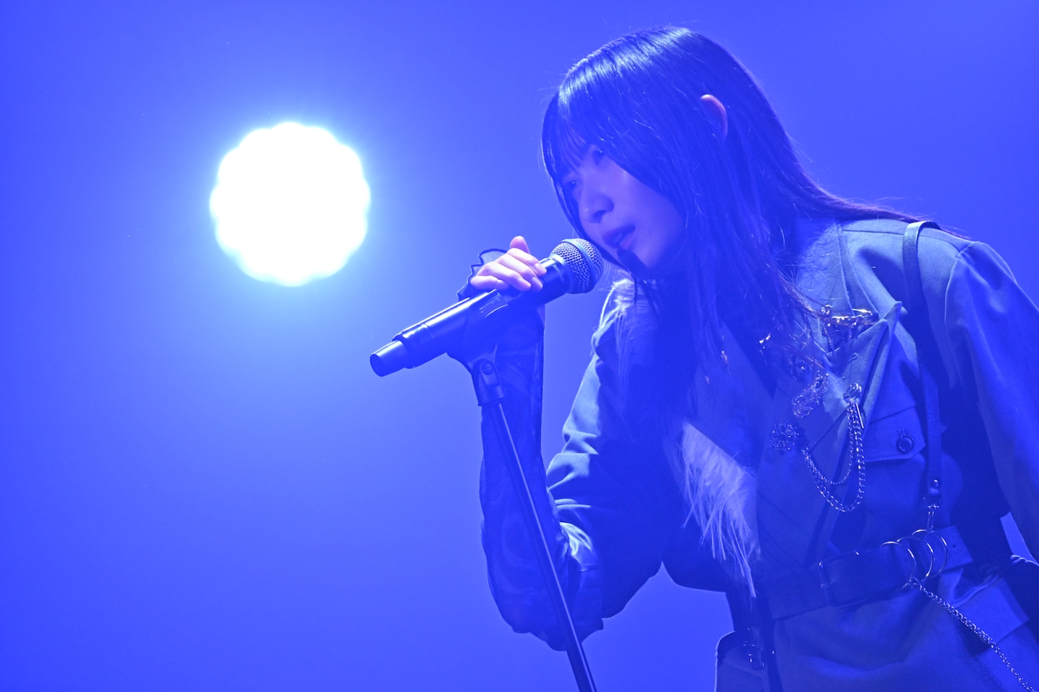 「This is heaven！」をパフォーマンスする八木仁愛。（撮影：斉藤明）