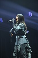 「This is heaven！」をパフォーマンスする八木仁愛。（撮影：斉藤明）