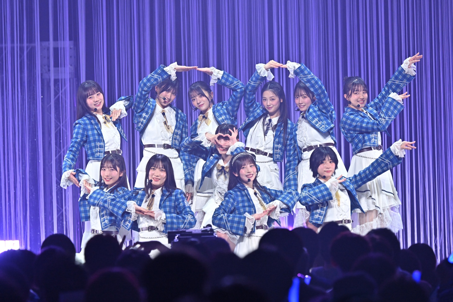 「あれはフェアリー」パフォーマンスの様子。（撮影：斉藤明）