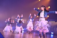 「カイロに月」パフォーマンスの様子。（撮影：斉藤明）