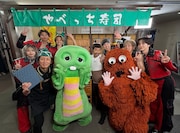 「やべっち寿司」に来店したTHE RAMPAGEとガチャピン・ムック。©︎フジテレビ