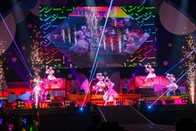 「セツナリベンジ」を披露する超ときめき♡宣伝部。